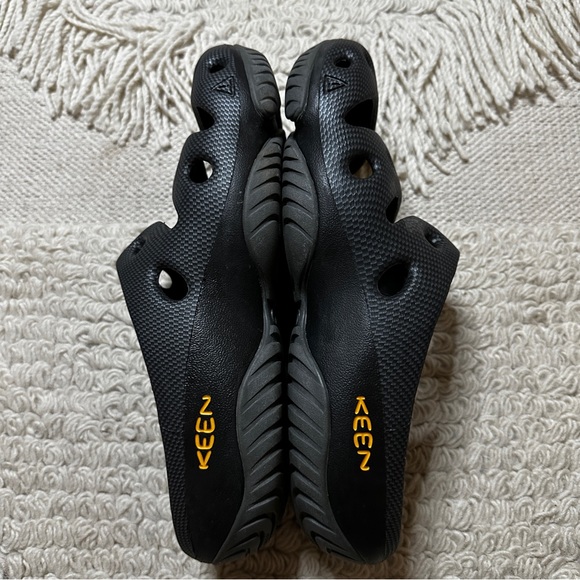KEEN men's magnetic black Yogui slip on clog shoes 14 - Picture 8 of 12